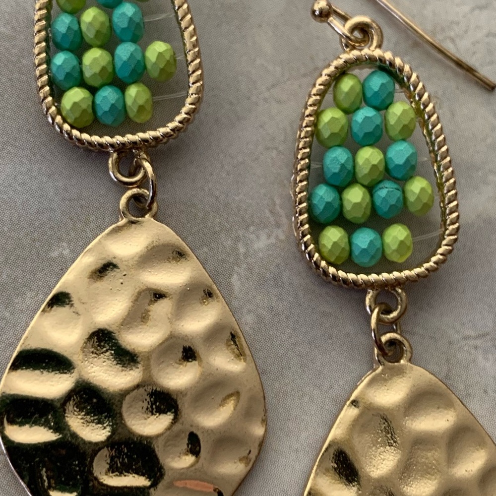Hammered Metal Golden Dangle Earrings - Picture 4 of 4